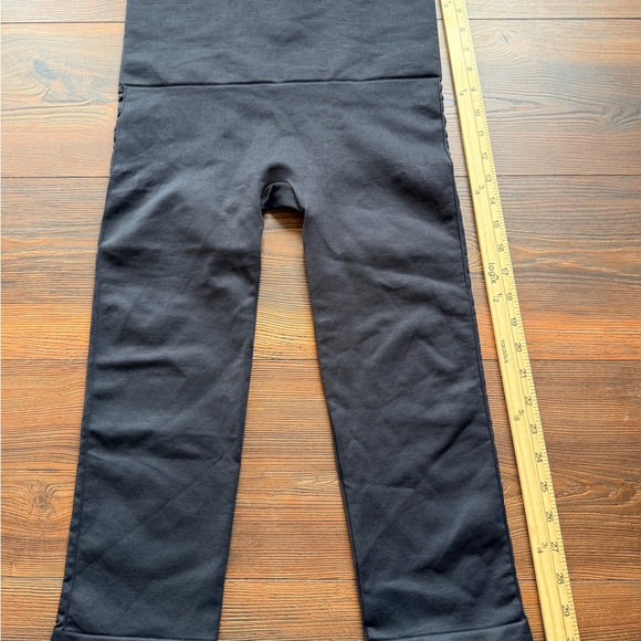 Belly Bandit Black Kids Pull-On Leggings - Picture 3 of 6